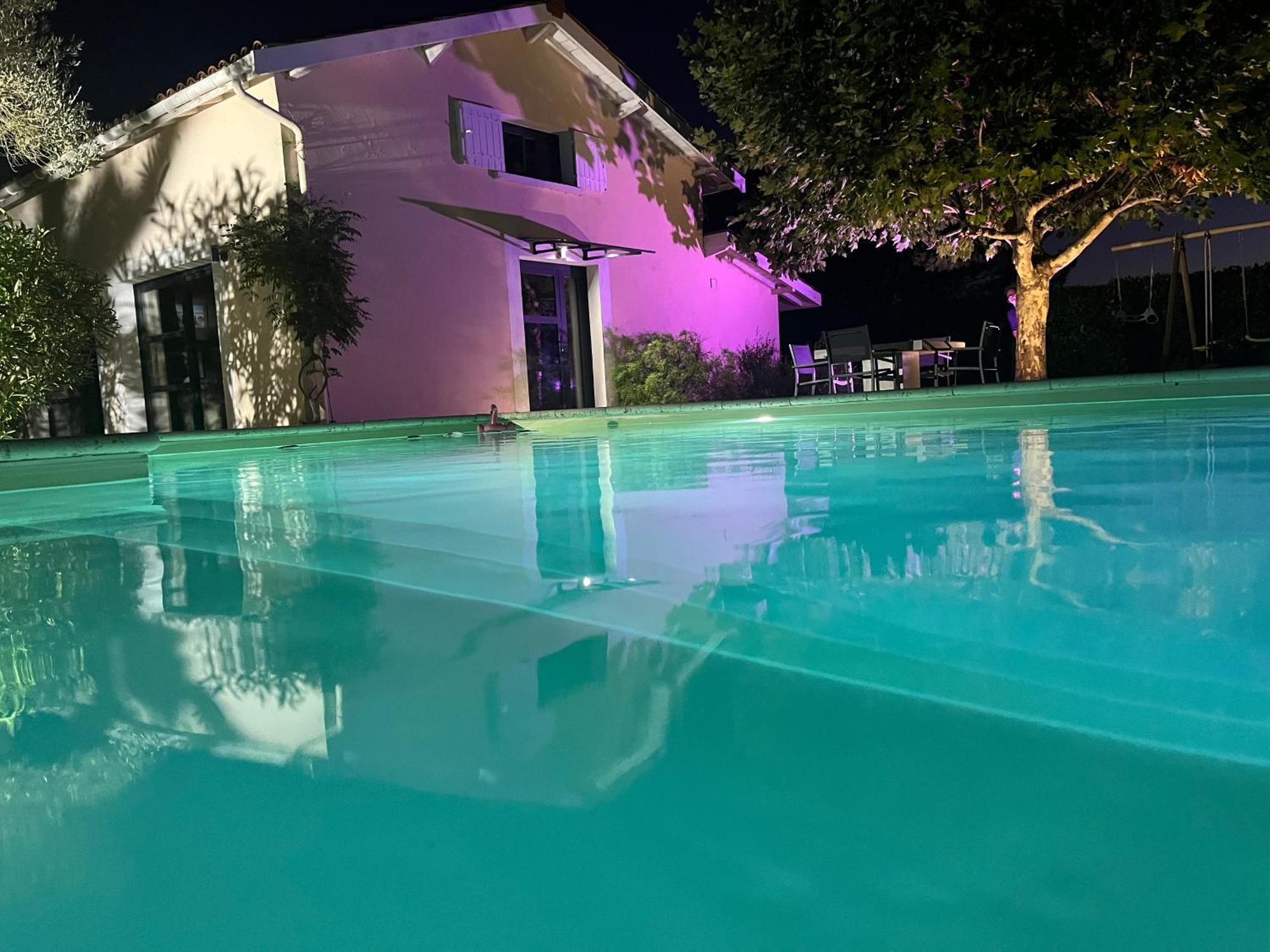 L Escale Girondine Avec Son Spa, Son Sauna Et Sa Piscine Privative La Lande-de-Fronsac Exterior foto